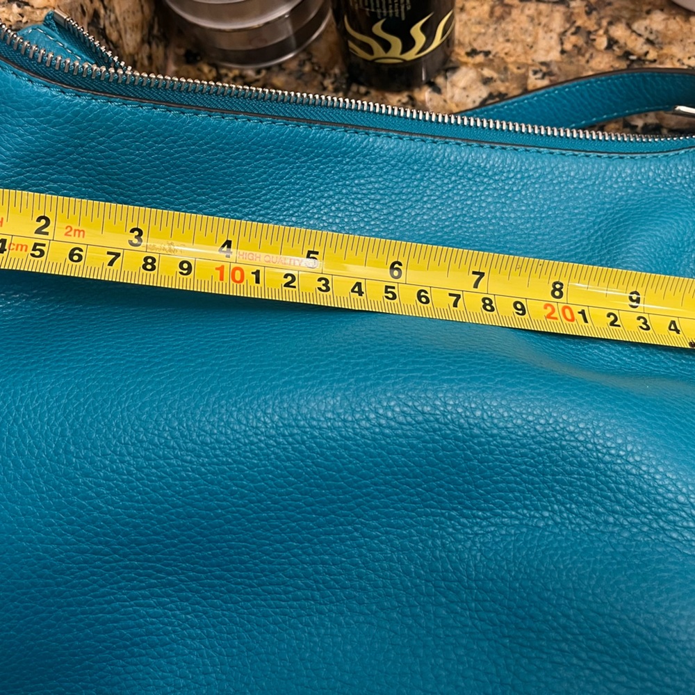 Micheal Kors Leather Crossbody - Picture 6 of 9